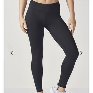 Fabletics Salar Solid Cold-Weather Legging Sz M